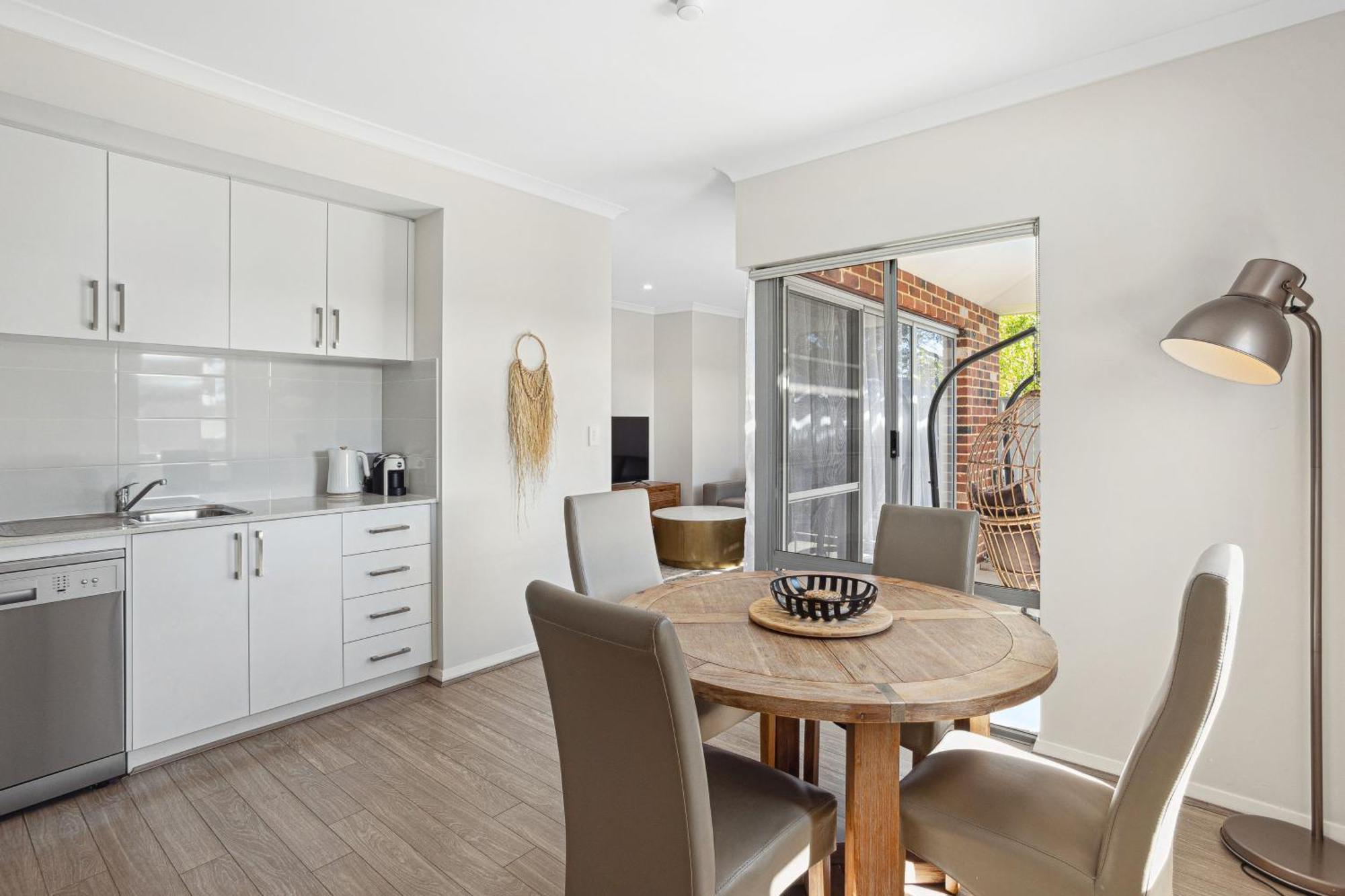 Tranquil Tree Views 2 Bedroom 2 Bathroom Apartment Περθ Εξωτερικό φωτογραφία